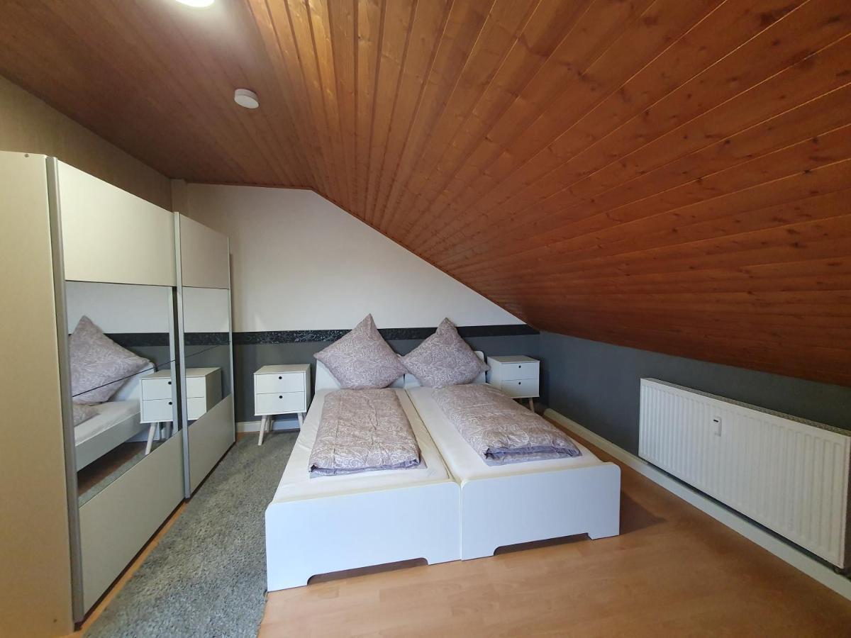 Wohnung Mit Ausblick In Tauberbischofsheim Exteriör bild