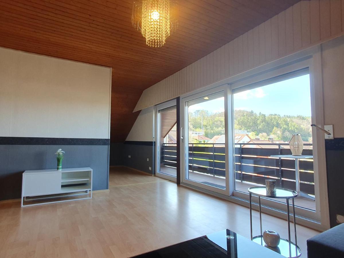 Wohnung Mit Ausblick In Tauberbischofsheim Exteriör bild
