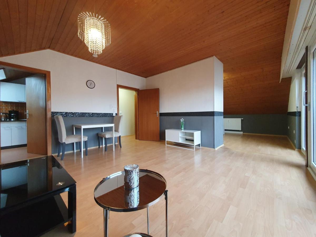Wohnung Mit Ausblick In Tauberbischofsheim Exteriör bild